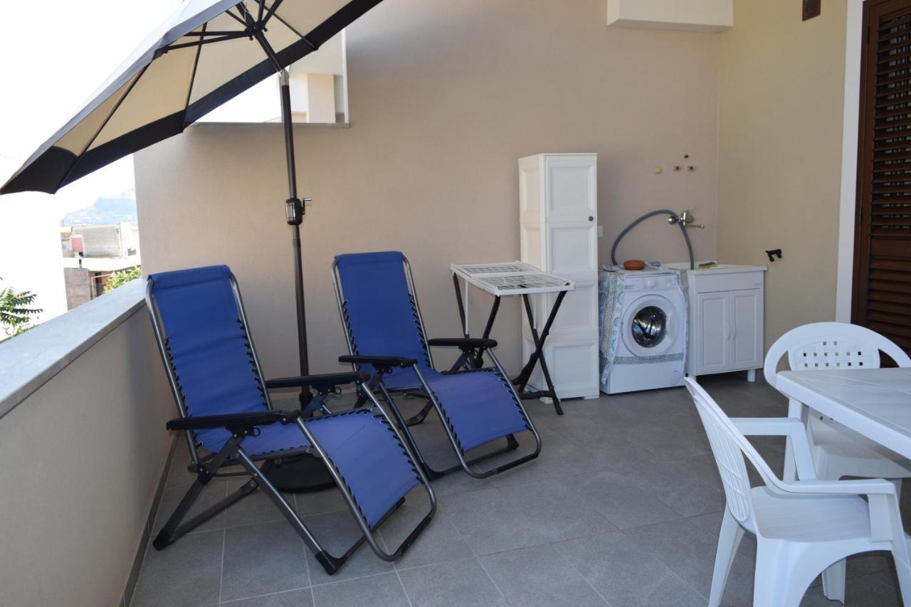 Casa Vacanze Lombardo Santa Teresa Di Riva Exterior foto