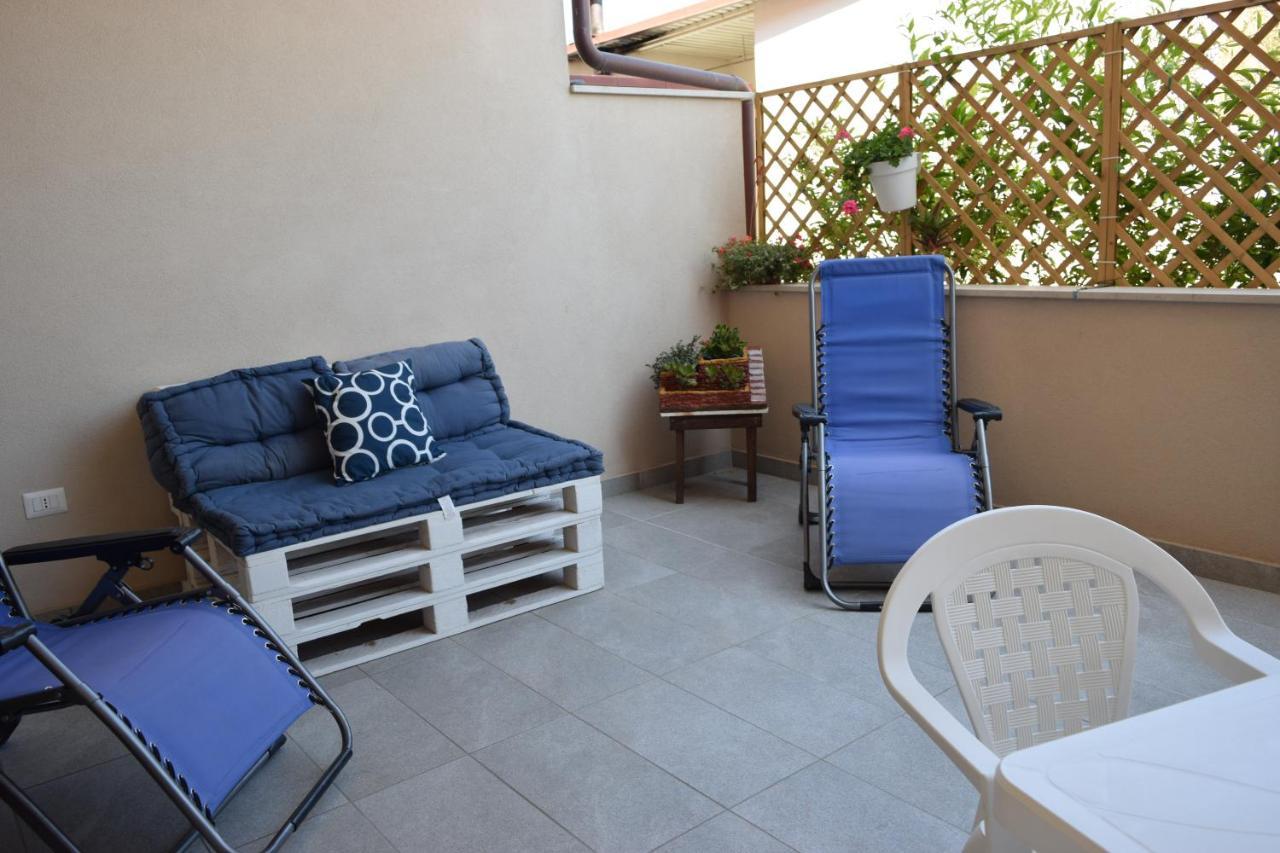 Casa Vacanze Lombardo Santa Teresa Di Riva Exterior foto